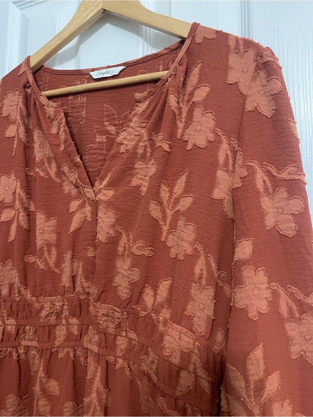 Women’s Simplee Rust Floral Burnout V-Neck Dress with pockets - Picture 3 of 7